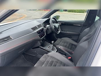 Used SEAT Arona 2018 for sale - 76064075: Photo 2
