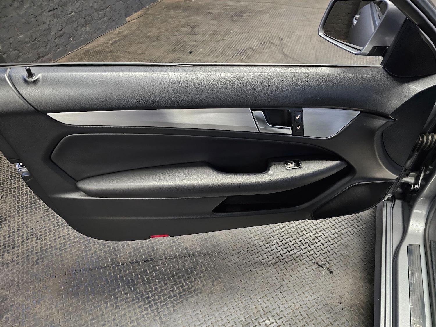 Used Mercedes-Benz C Class 2011 for sale - 76315013: Photo 25