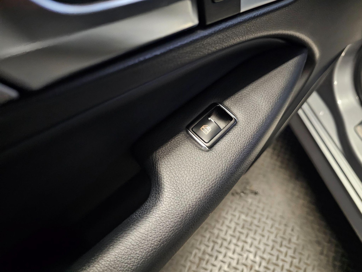 Used Mercedes-Benz C Class 2011 for sale - 76315013: Photo 26