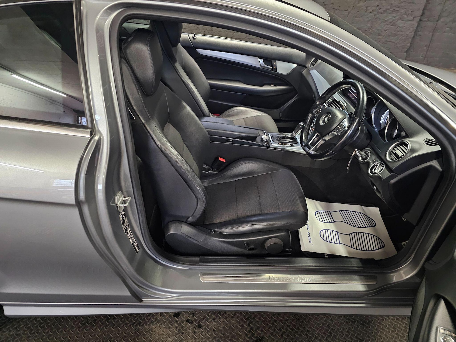 Used Mercedes-Benz C Class 2011 for sale - 76315013: Photo 33