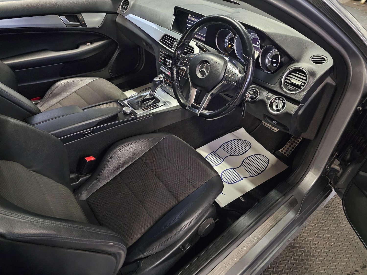 Used Mercedes-Benz C Class 2011 for sale - 76315013: Photo 38