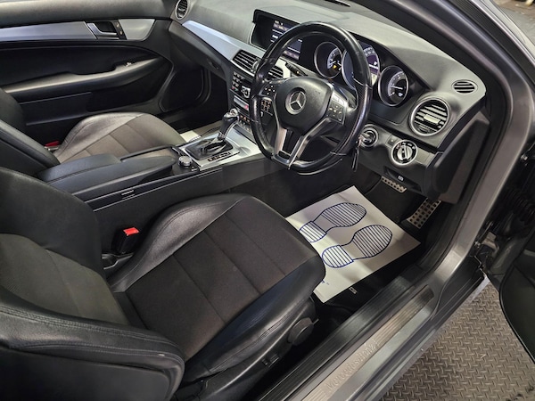 Used Mercedes-Benz C Class 2011 for sale - 76315013: Photo 38
