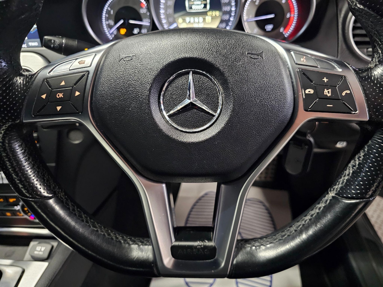 Used Mercedes-Benz C Class 2011 for sale - 76315013: Photo 55