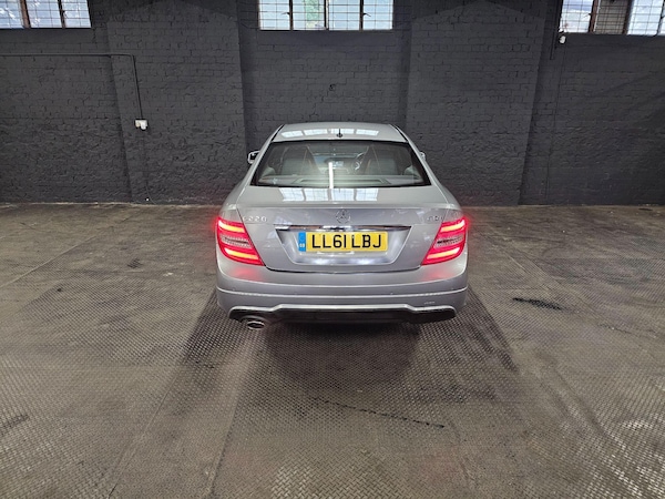 Used Mercedes-Benz C Class 2011 for sale - 76315013: Photo 5