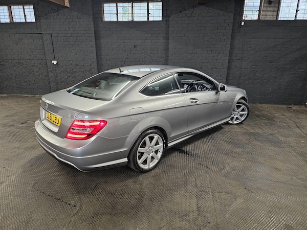Used Mercedes-Benz C Class 2011 for sale - 76315013: Photo 6