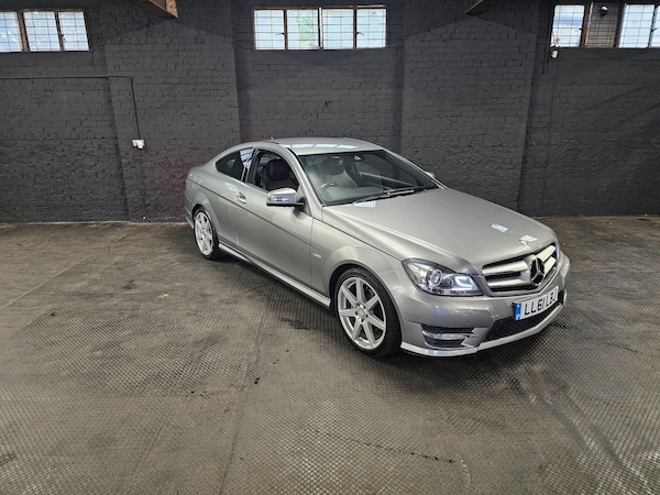 Used Mercedes-Benz C Class 2011 for sale - 76315013: Photo 8