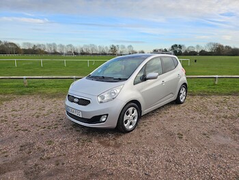 (64) - 1.6 CRDi EcoDynamics 3 Euro 5 (s/s) 5dr (Sat Nav)