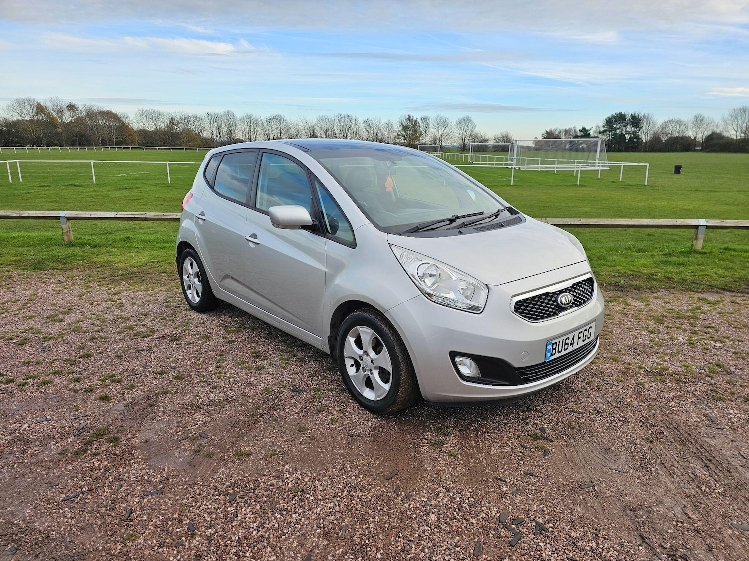 Used Kia Venga 2014 for sale - 76714658: Photo 4