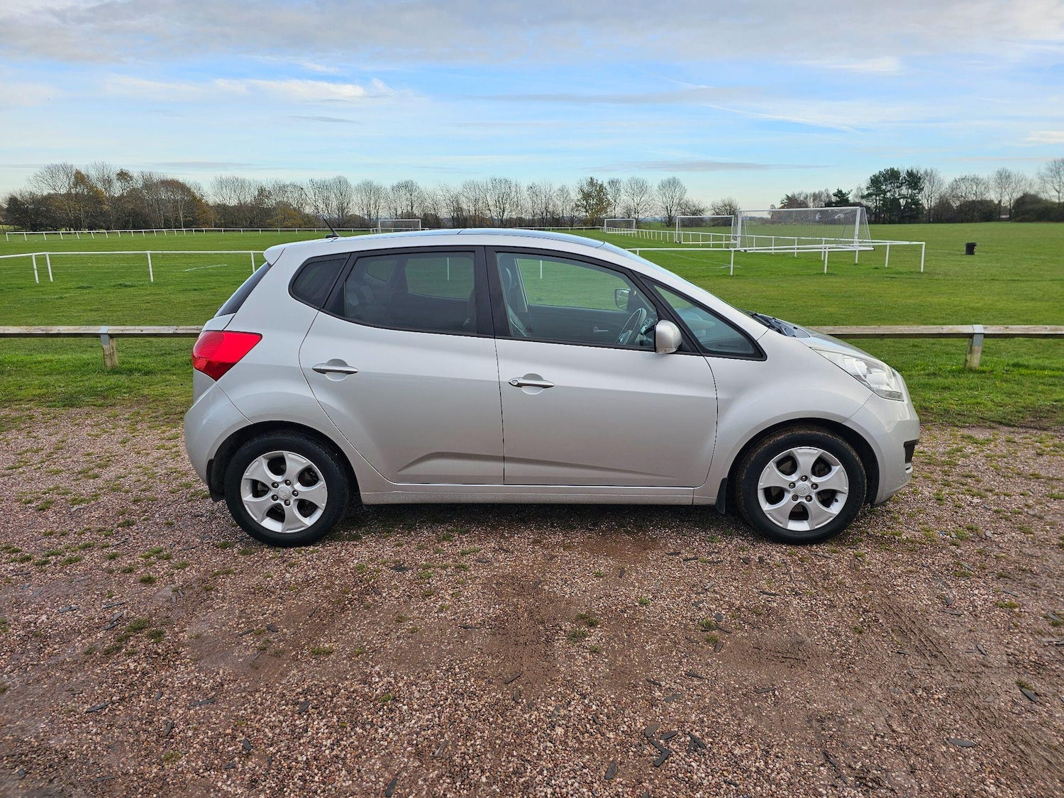 Used Kia Venga 2014 for sale - 76714658: Photo 5