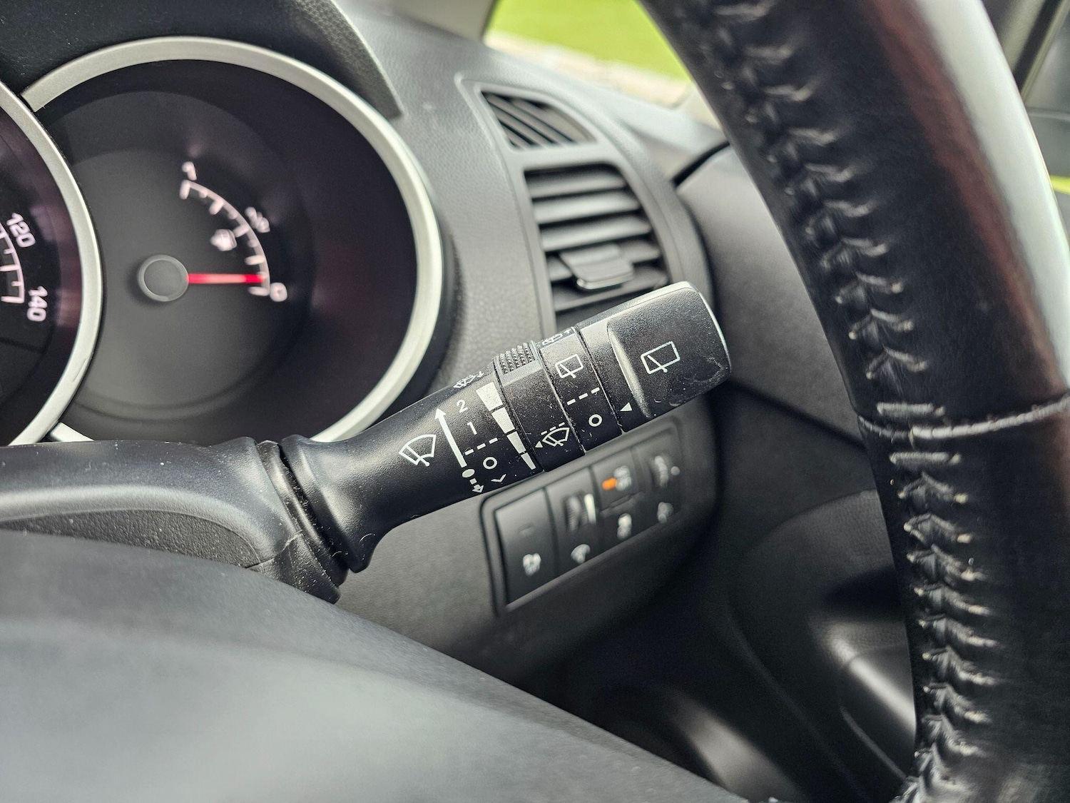 Used Kia Venga 2014 for sale - 76714658: Photo 50