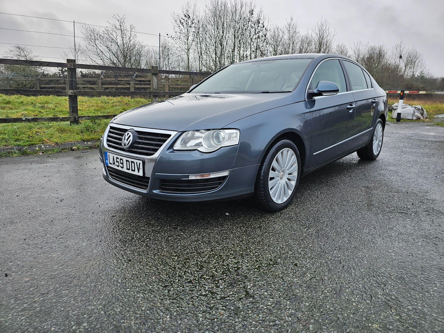 Used Volkswagen Passat 2010 for sale - 77255223: Photo 10