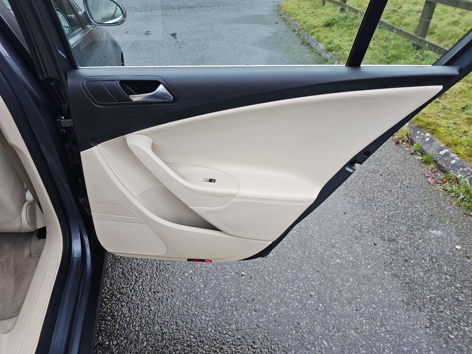 Used Volkswagen Passat 2010 for sale - 77255223: Photo 18