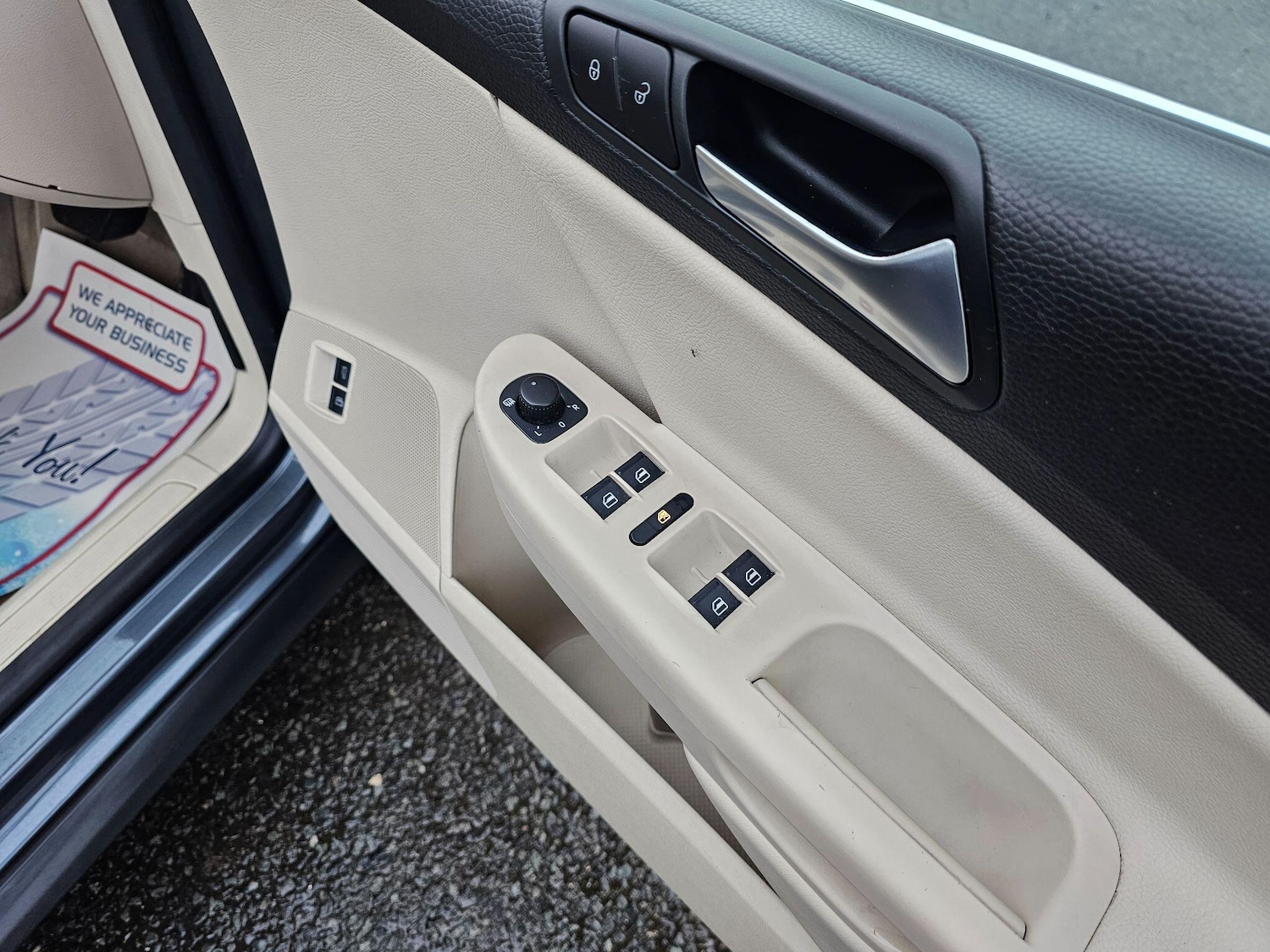 Used Volkswagen Passat 2010 for sale - 77255223: Photo 37