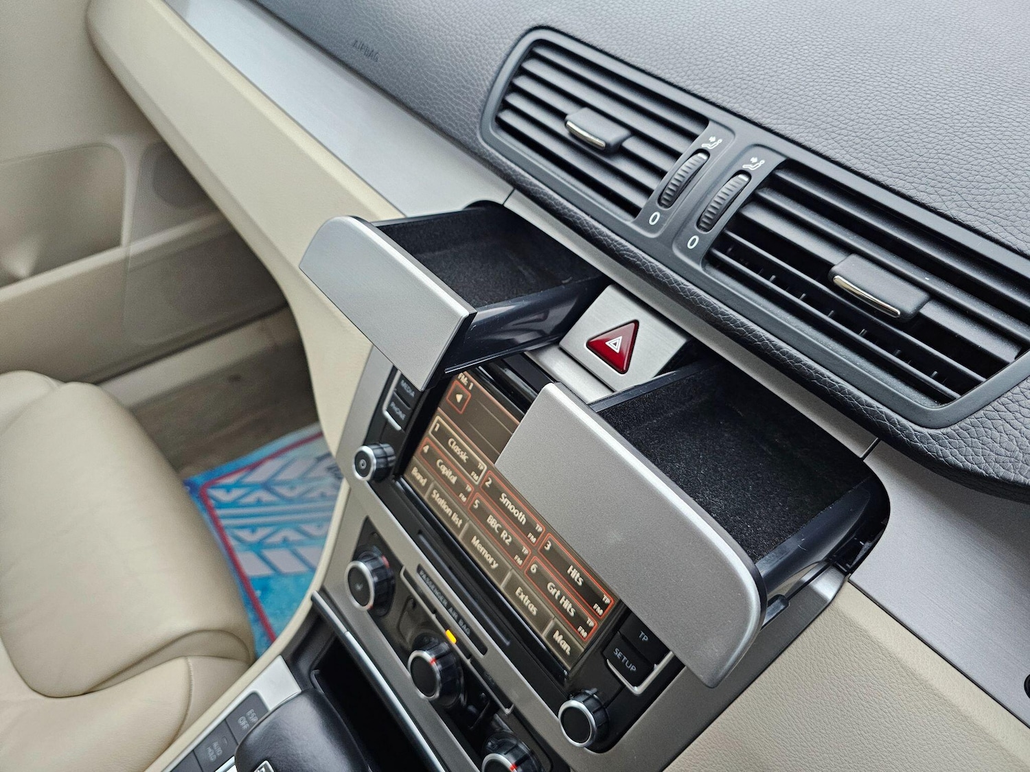 Used Volkswagen Passat 2010 for sale - 77255223: Photo 45