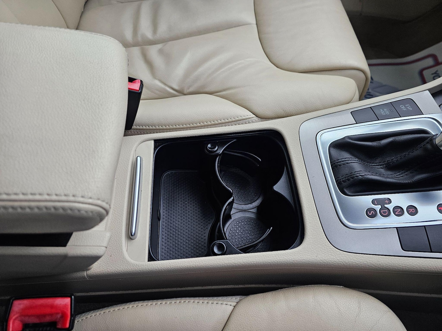 Used Volkswagen Passat 2010 for sale - 77255223: Photo 52