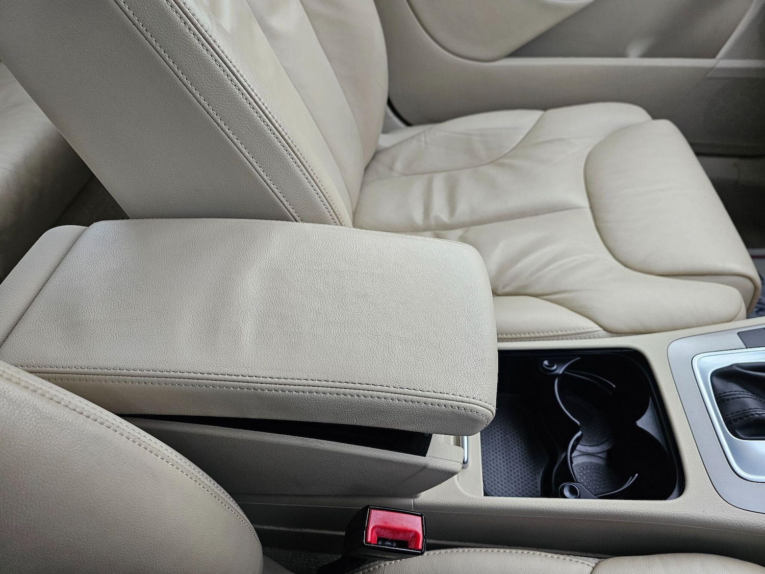 Used Volkswagen Passat 2010 for sale - 77255223: Photo 53