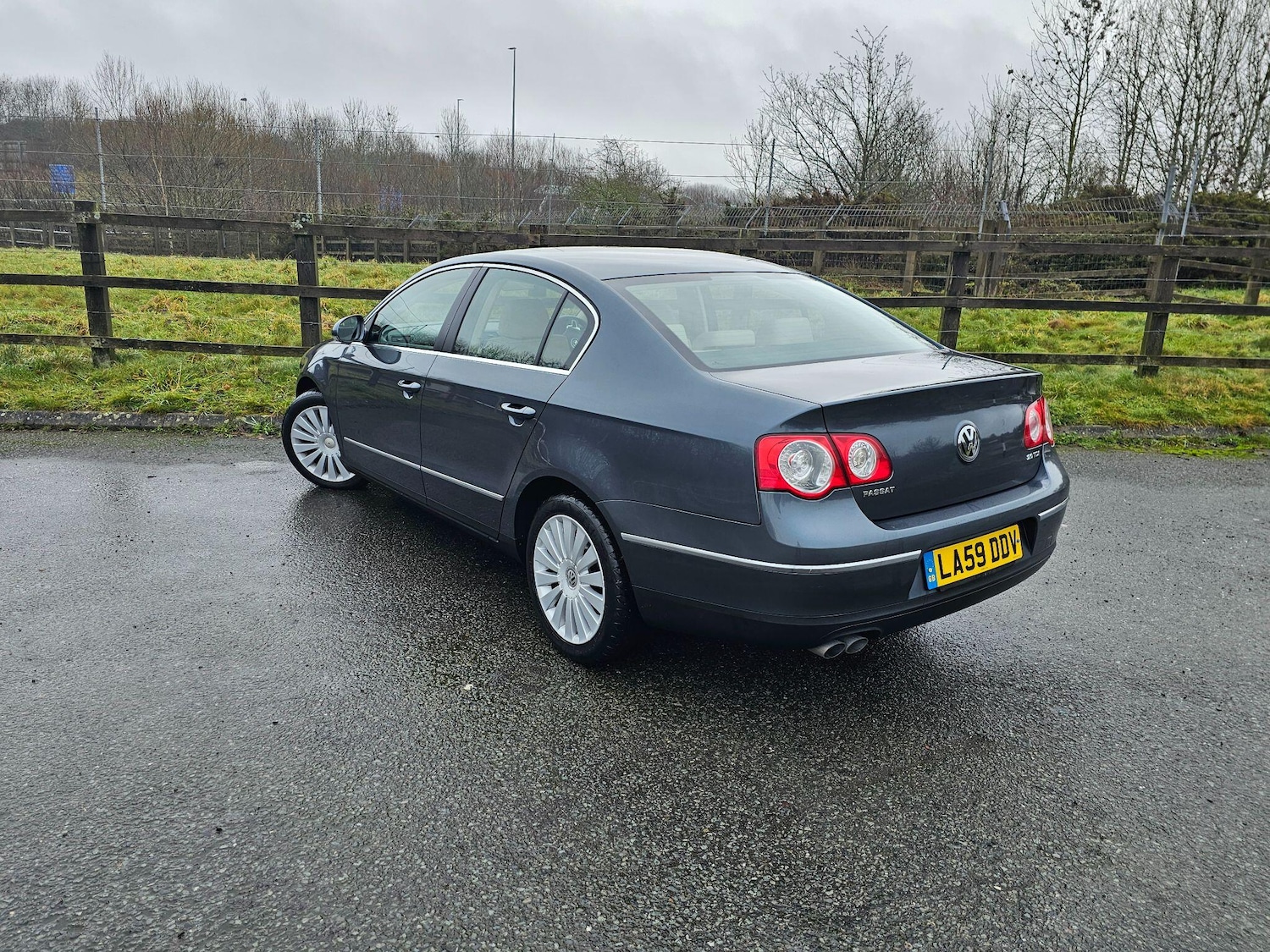 Used Volkswagen Passat 2010 for sale - 77255223: Photo 8