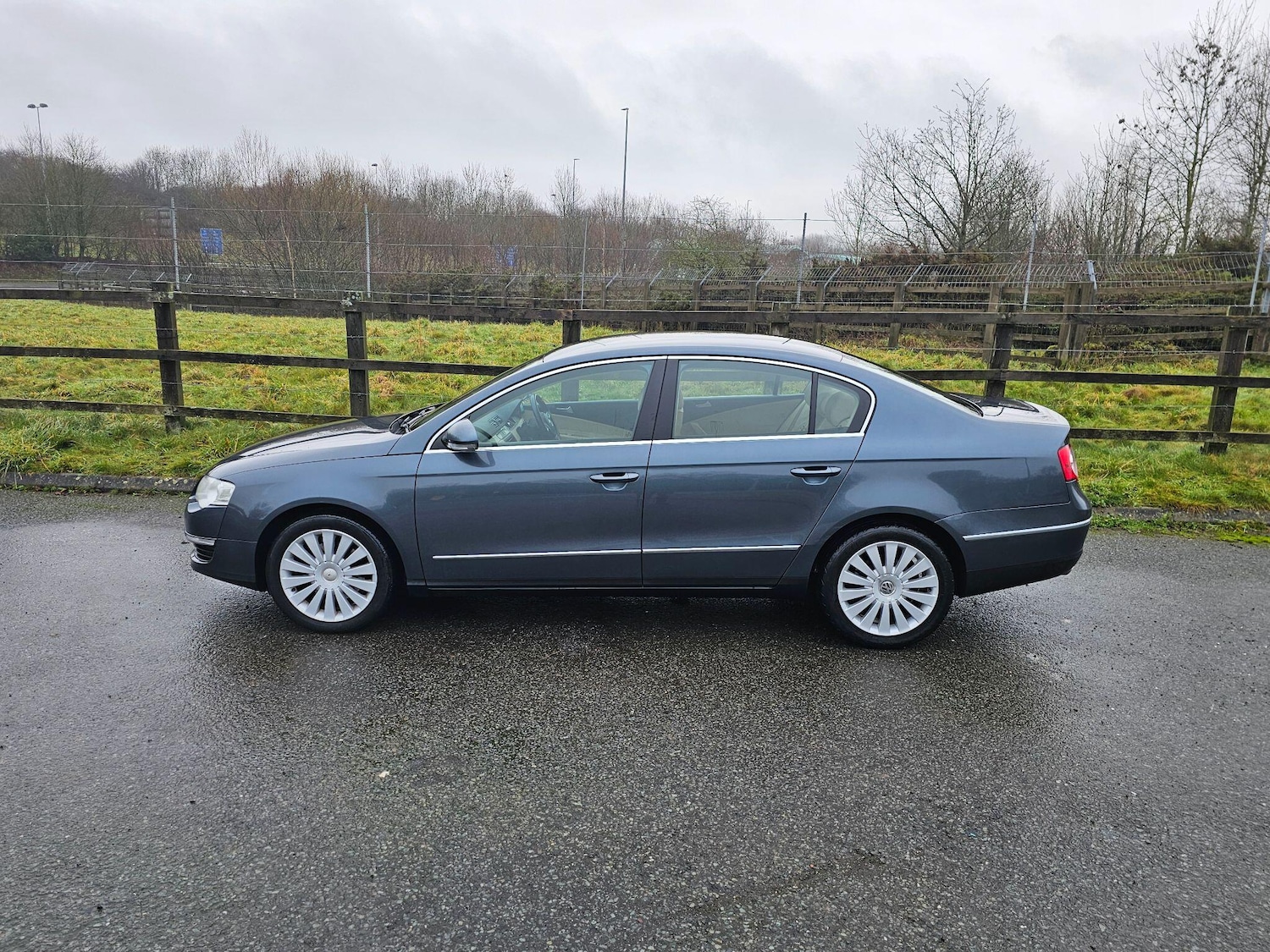 Used Volkswagen Passat 2010 for sale - 77255223: Photo 9