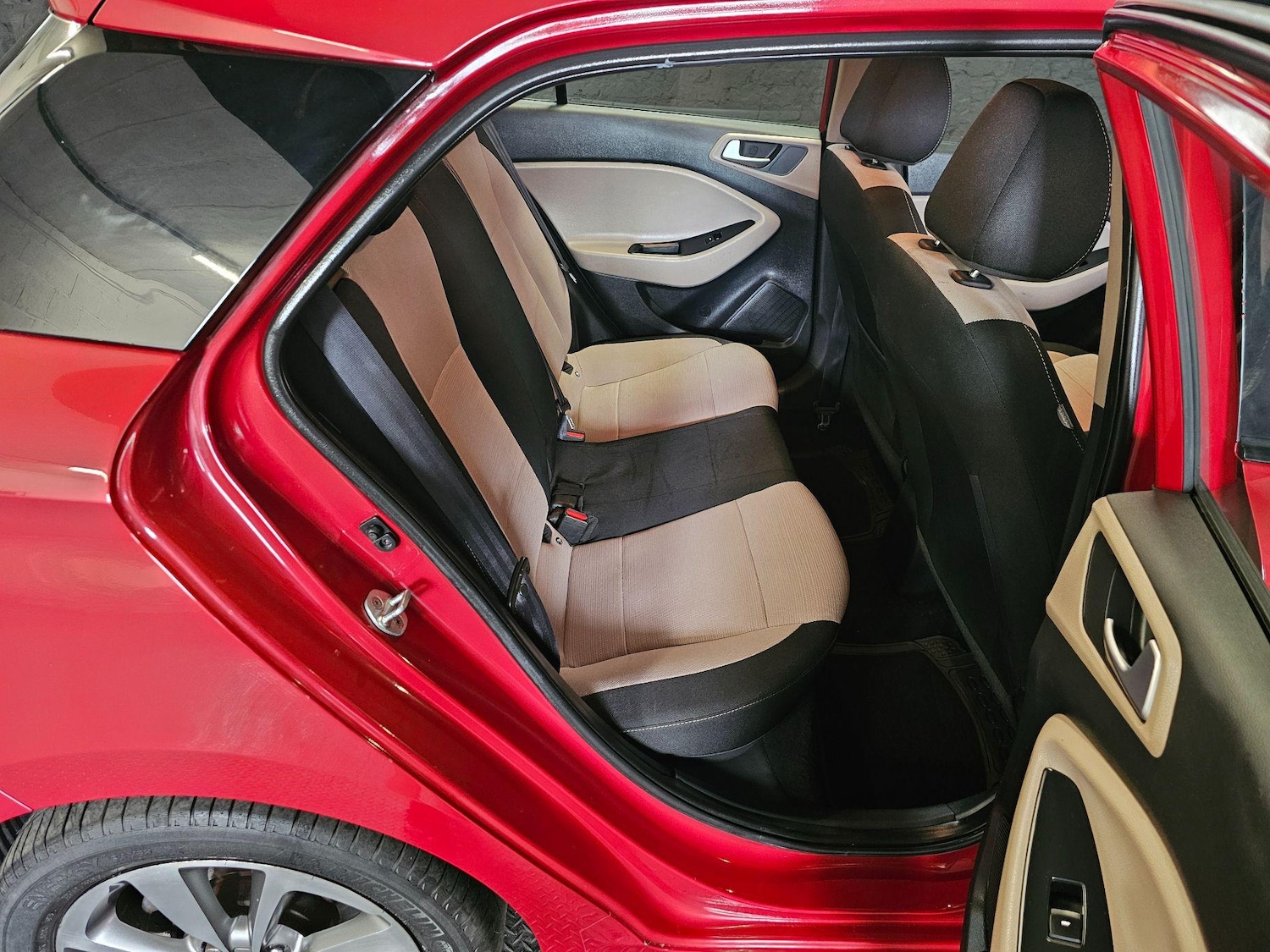 Used Hyundai i20 2015 for sale - 77091393: Photo 24