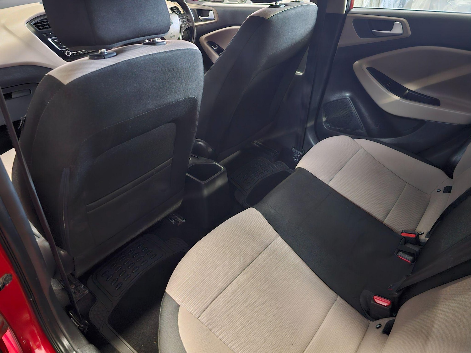 Used Hyundai i20 2015 for sale - 77091393: Photo 29