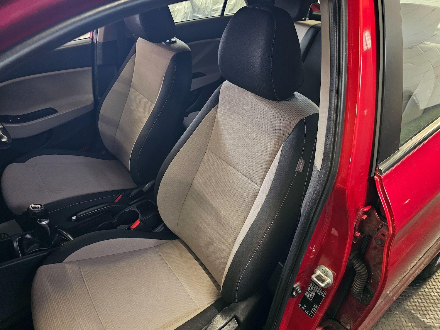 Used Hyundai i20 2015 for sale - 77091393: Photo 33