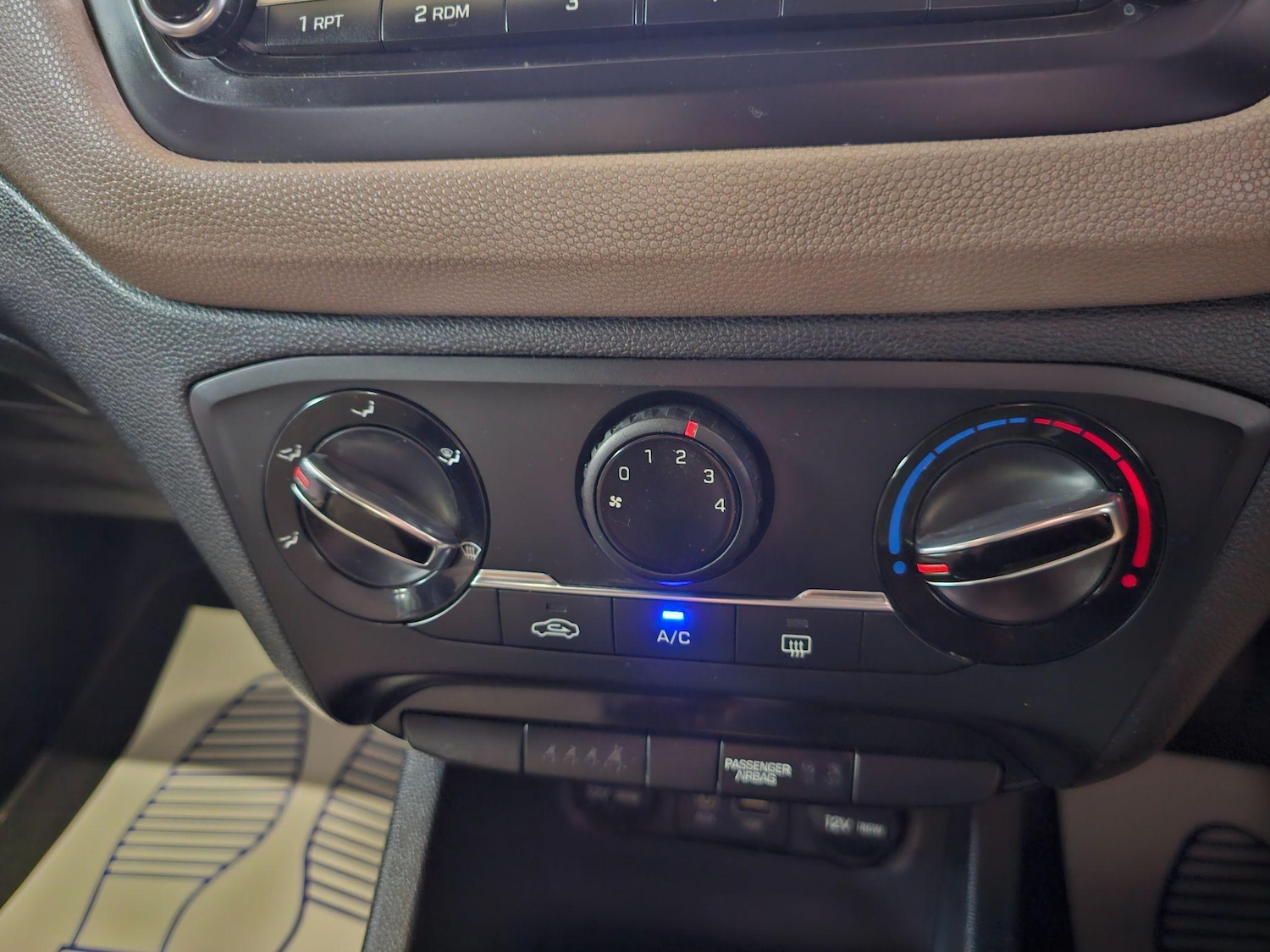 Used Hyundai i20 2015 for sale - 77091393: Photo 43