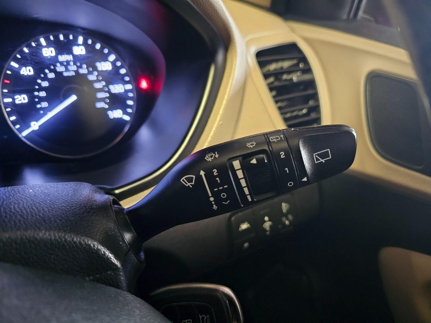 Used Hyundai i20 2015 for sale - 77091393: Photo 48