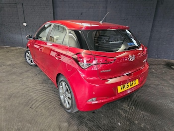 Used Hyundai i20 2015 for sale - 77091393: Photo