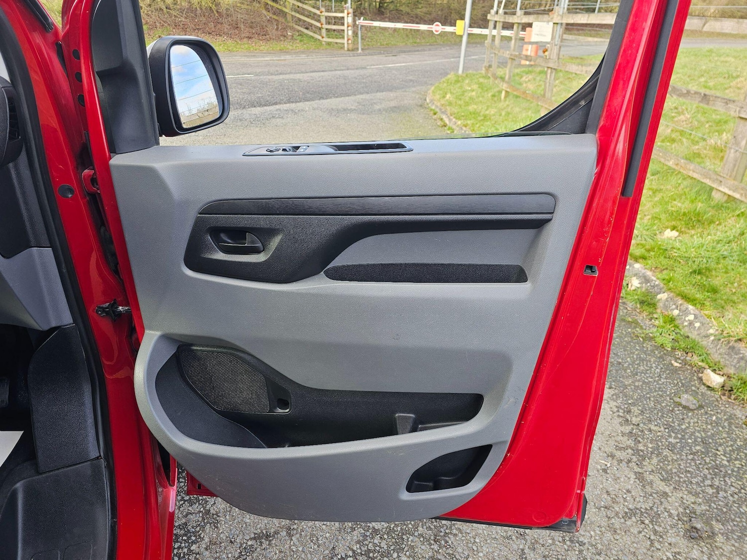 Used Peugeot Expert 2017 for sale - 77456295: Photo 23