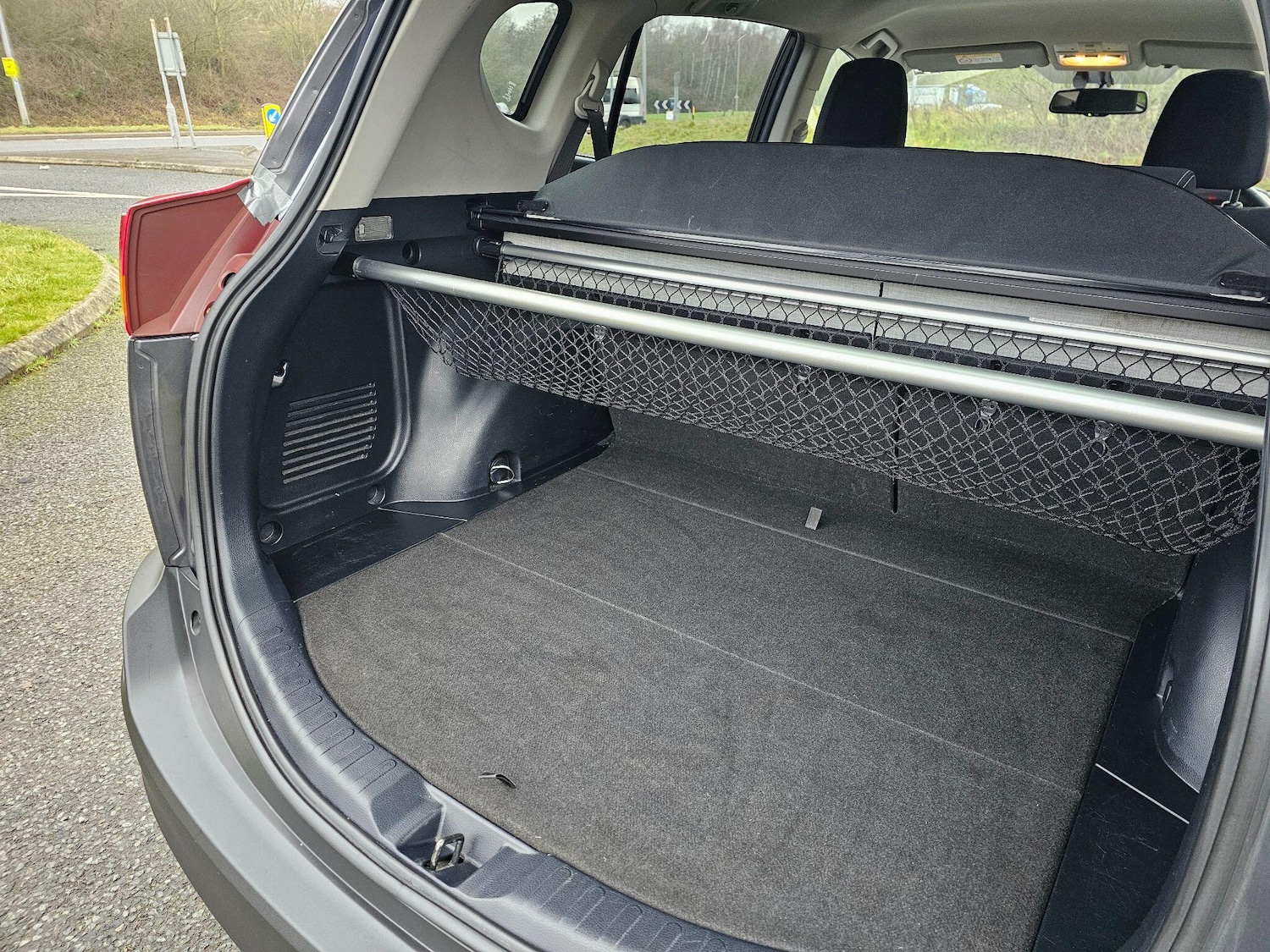 Used Toyota RAV4 2015 for sale - 77376495: Photo 17