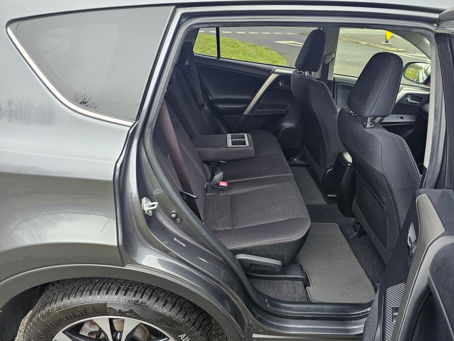 Used Toyota RAV4 2015 for sale - 77376495: Photo 22