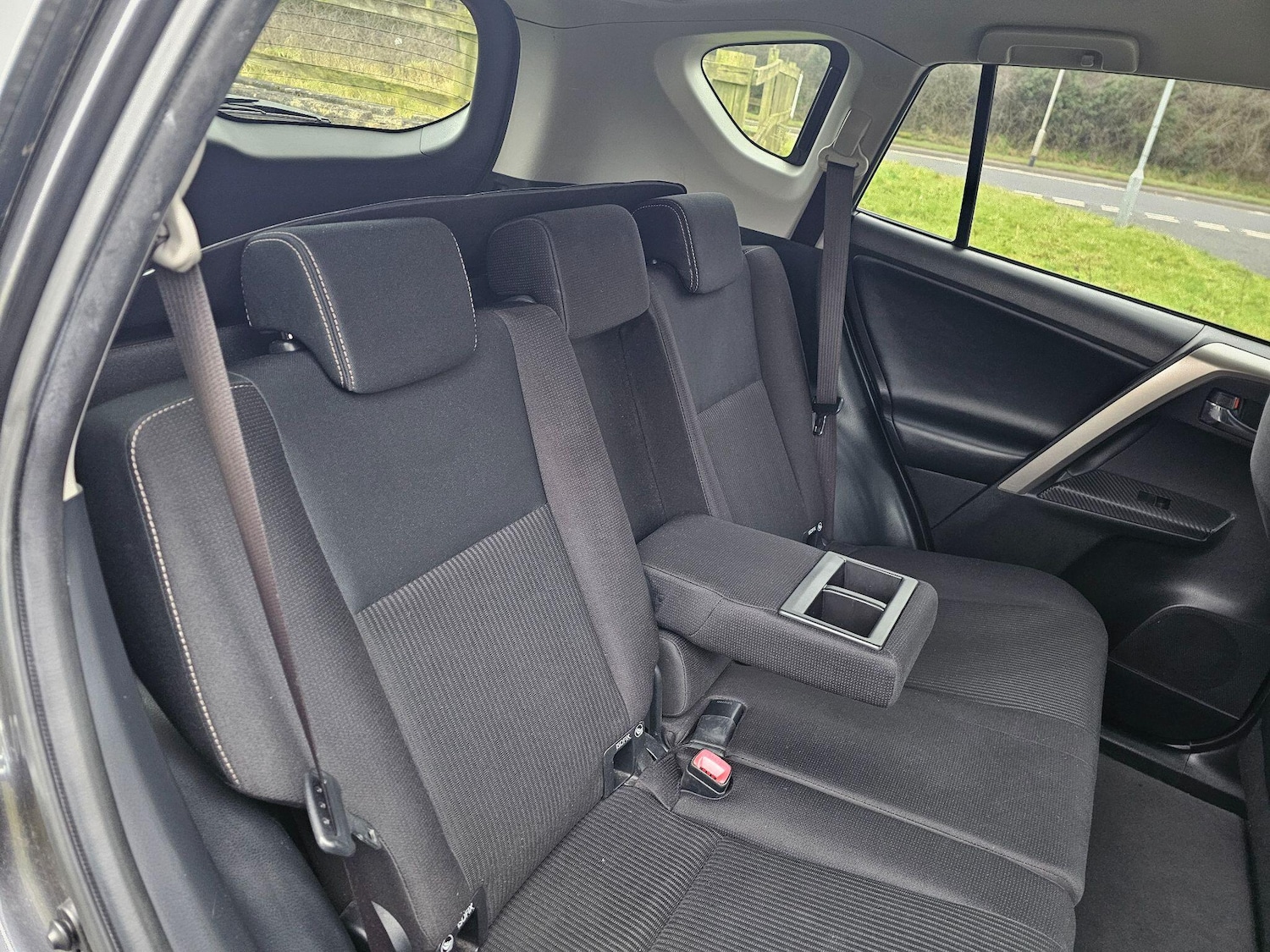 Used Toyota RAV4 2015 for sale - 77376495: Photo 23