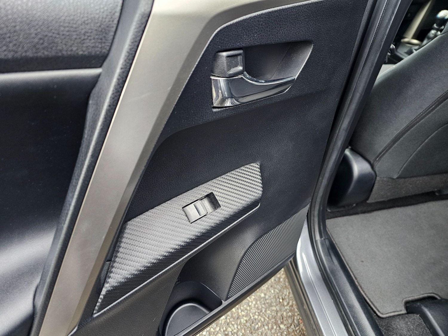 Used Toyota RAV4 2015 for sale - 77376495: Photo 26