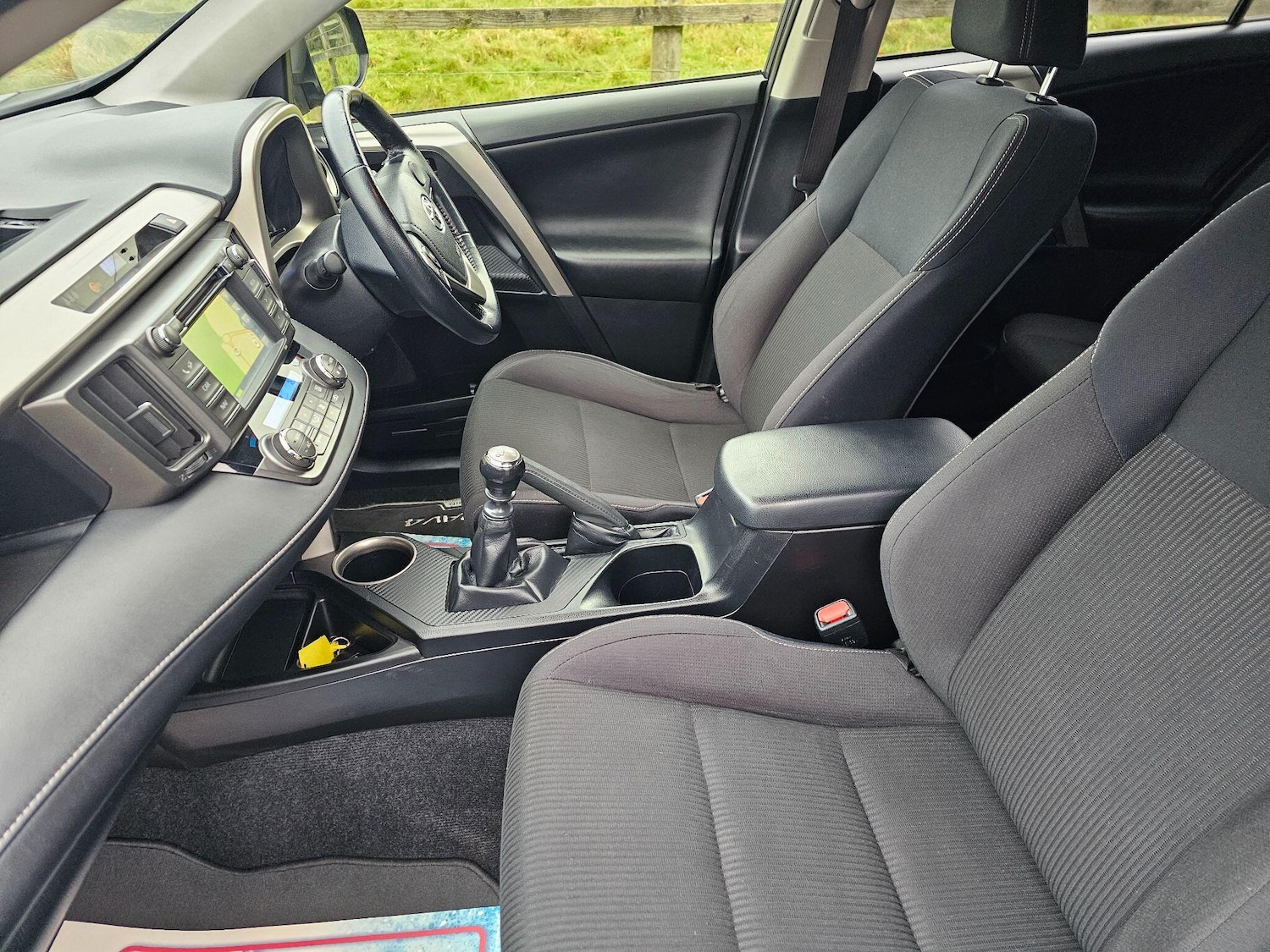 Used Toyota RAV4 2015 for sale - 77376495: Photo 33