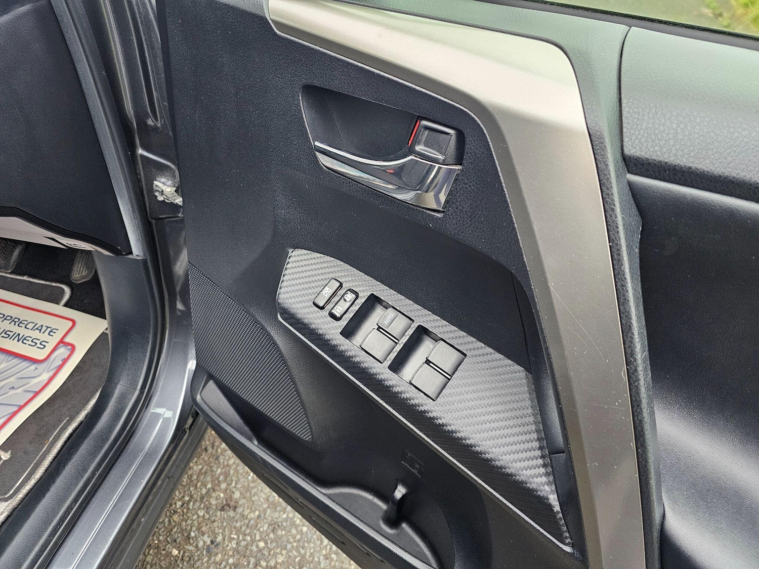 Used Toyota RAV4 2015 for sale - 77376495: Photo 36