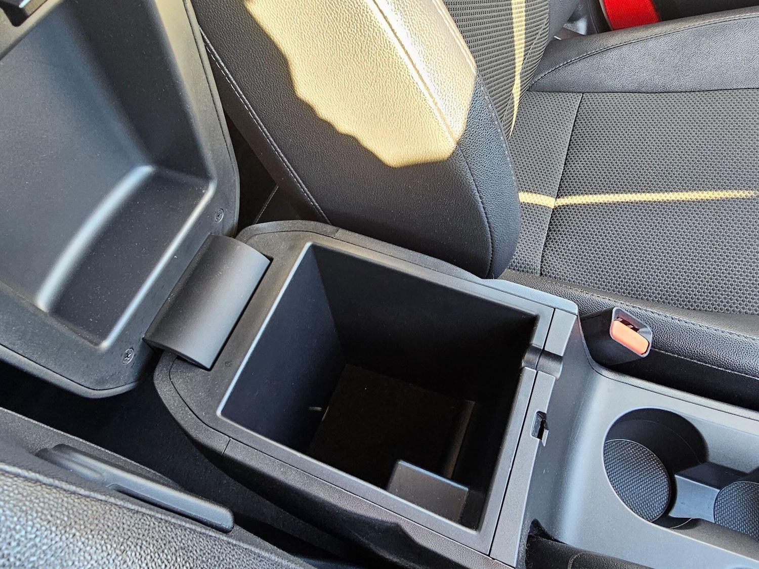 Used Hyundai Ix35 2015 for sale - 76658909: Photo 49