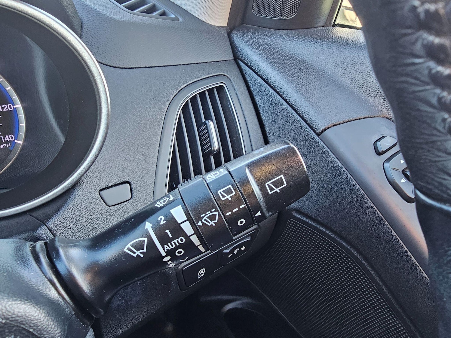 Used Hyundai Ix35 2015 for sale - 76658909: Photo 52