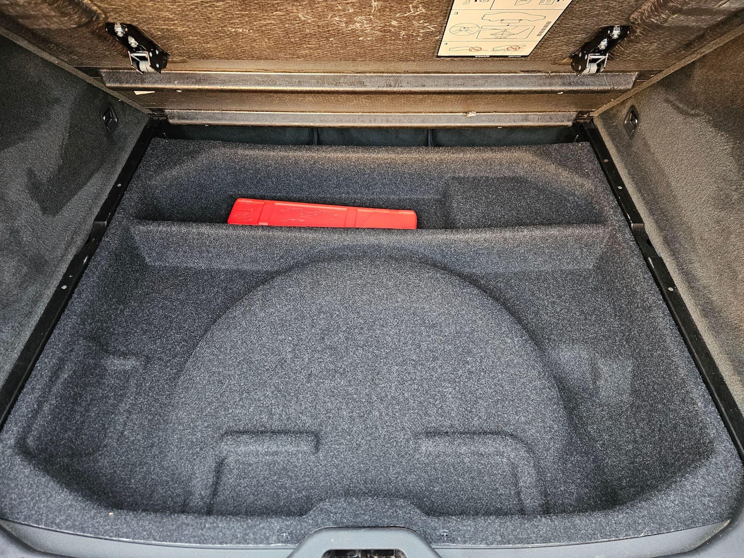 Used Volvo XC60 2011 for sale - 76832362: Photo 23