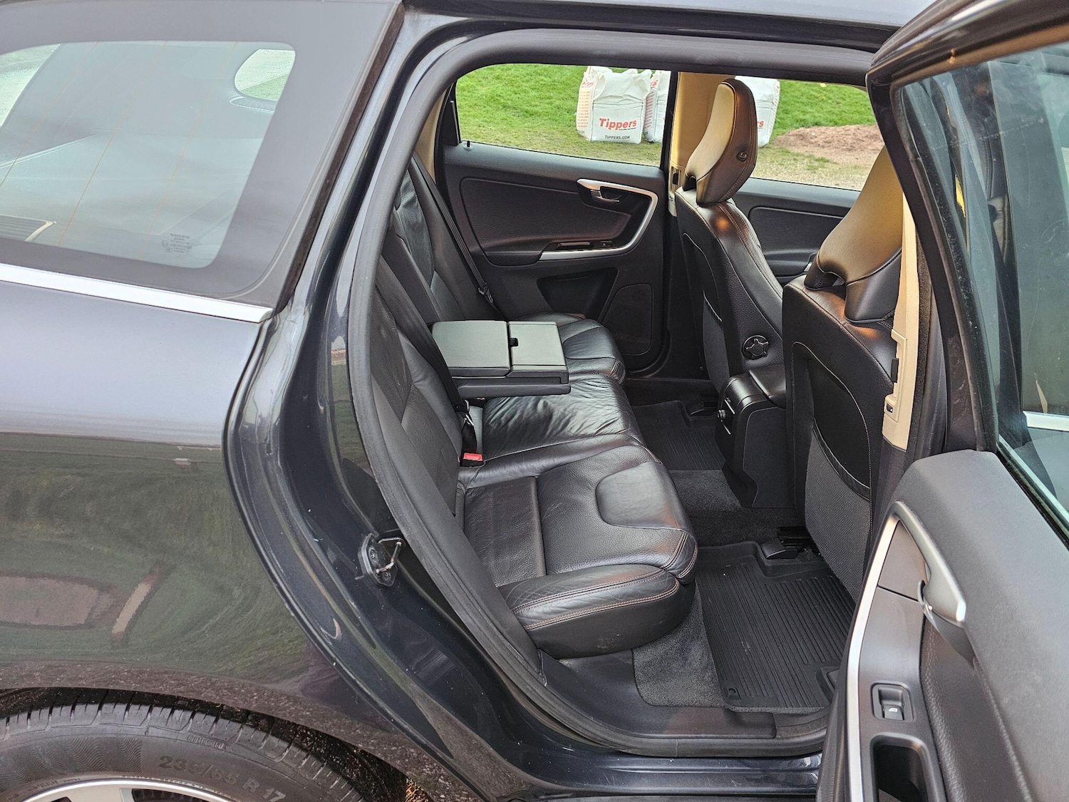 Used Volvo XC60 2011 for sale - 76832362: Photo 26