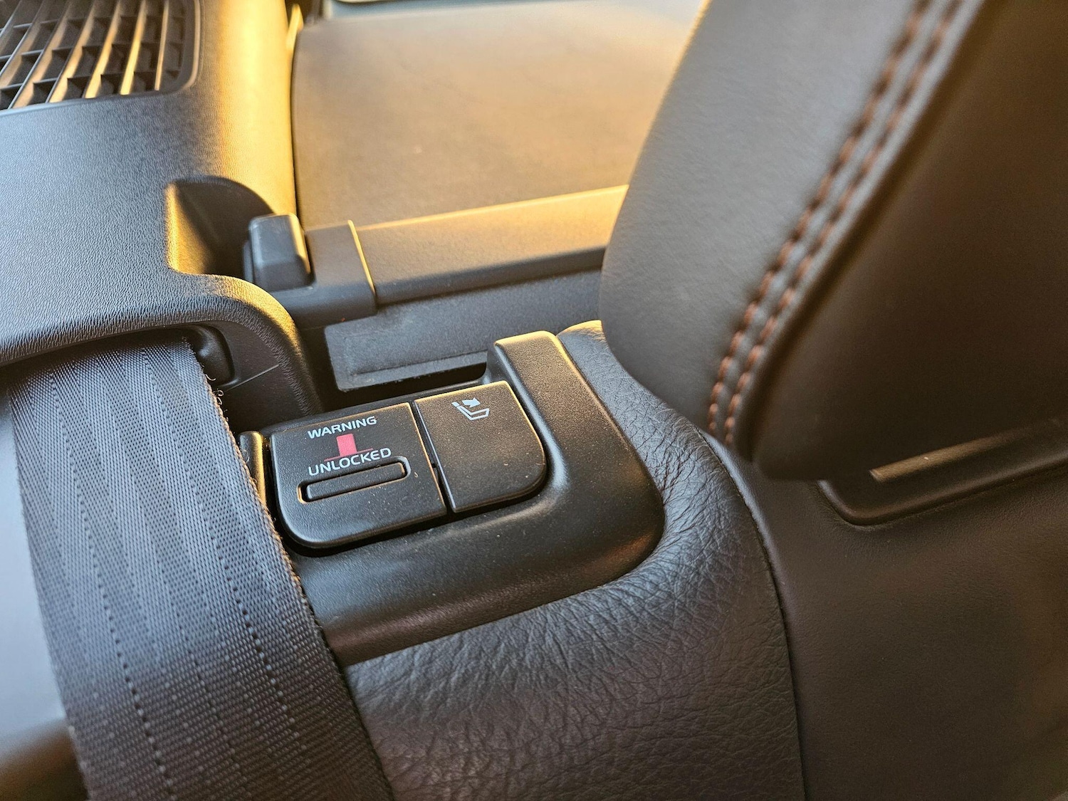 Used Volvo XC60 2011 for sale - 76832362: Photo 28