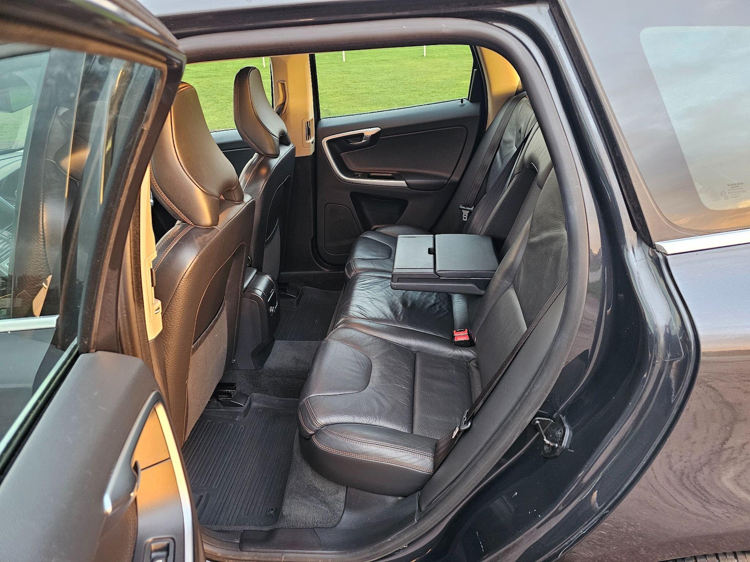 Used Volvo XC60 2011 for sale - 76832362: Photo 33