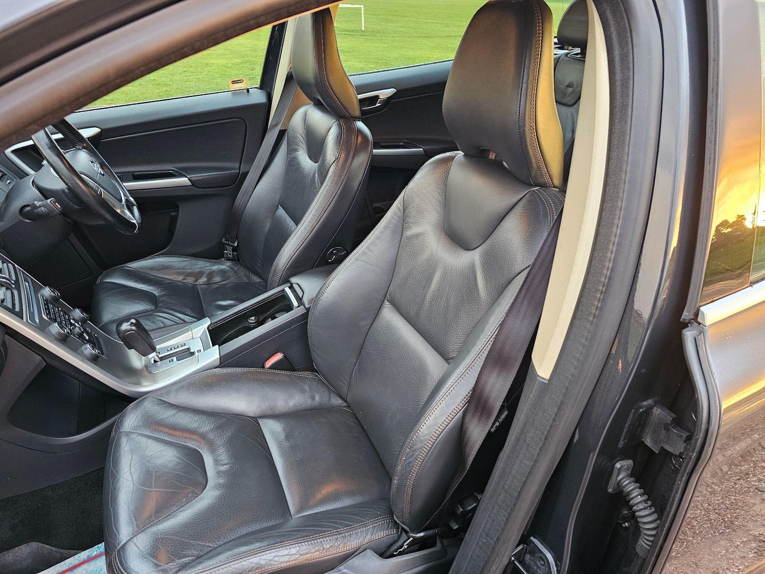 Used Volvo XC60 2011 for sale - 76832362: Photo 39