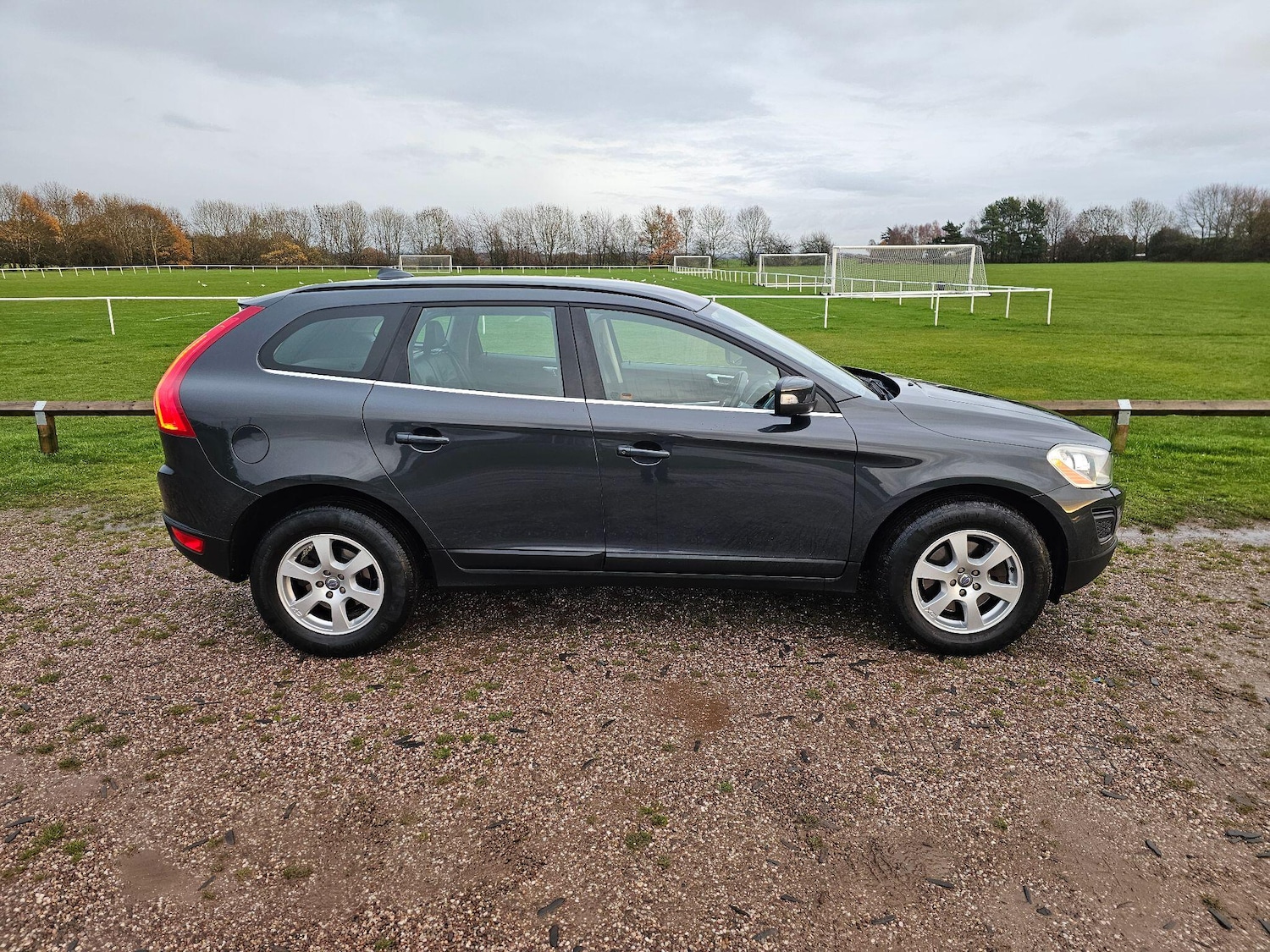 Used Volvo XC60 2011 for sale - 76832362: Photo 5
