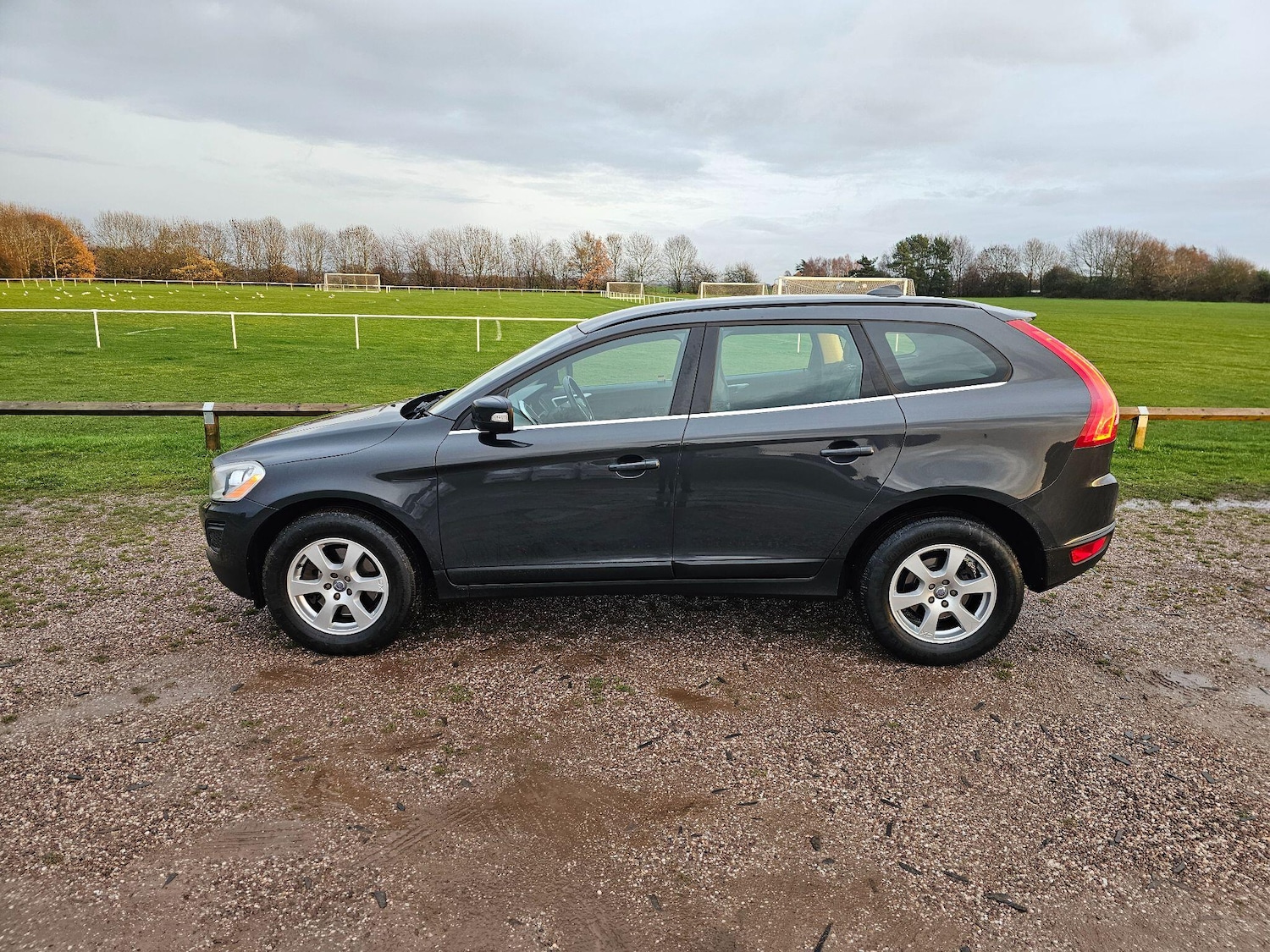 Used Volvo XC60 2011 for sale - 76832362: Photo 9