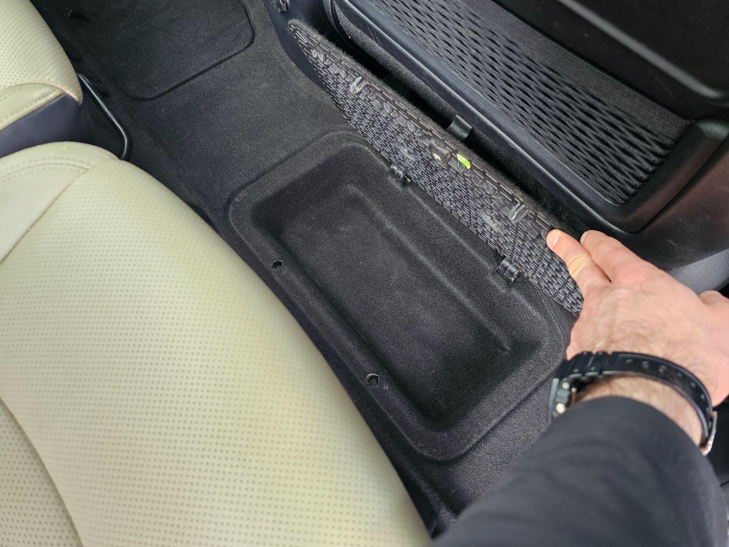 Used Kia Carens for sale - 78127601: Photo 20