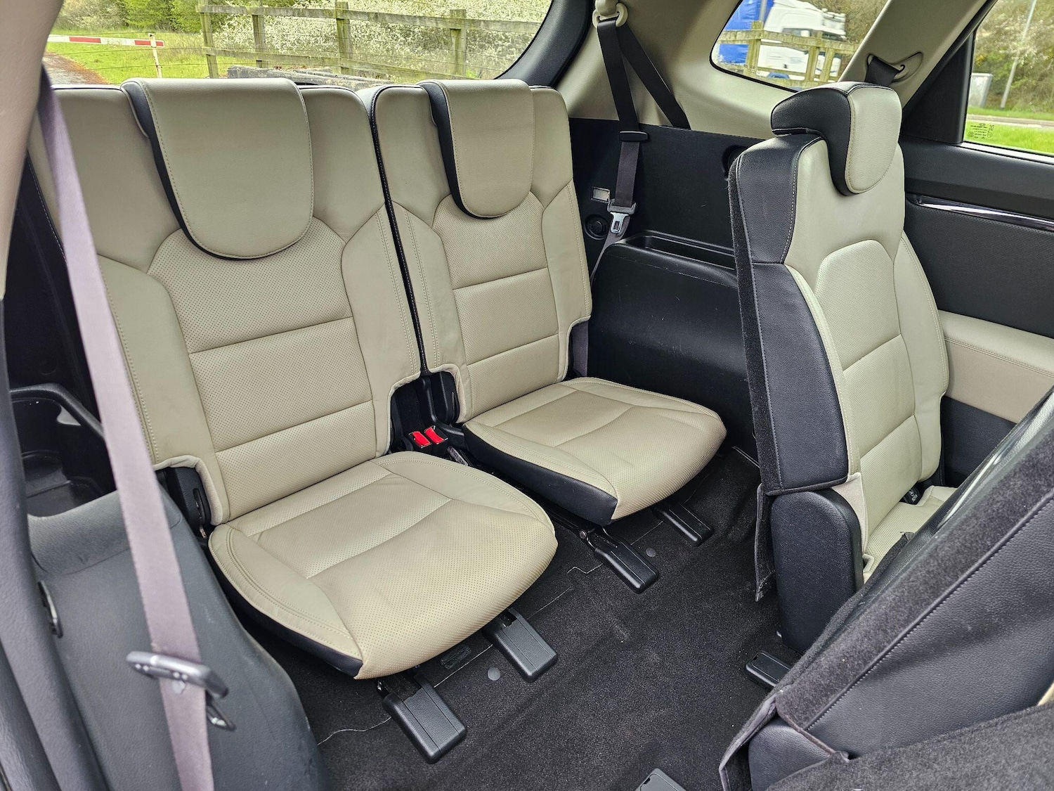 Used Kia Carens for sale - 78127601: Photo 22