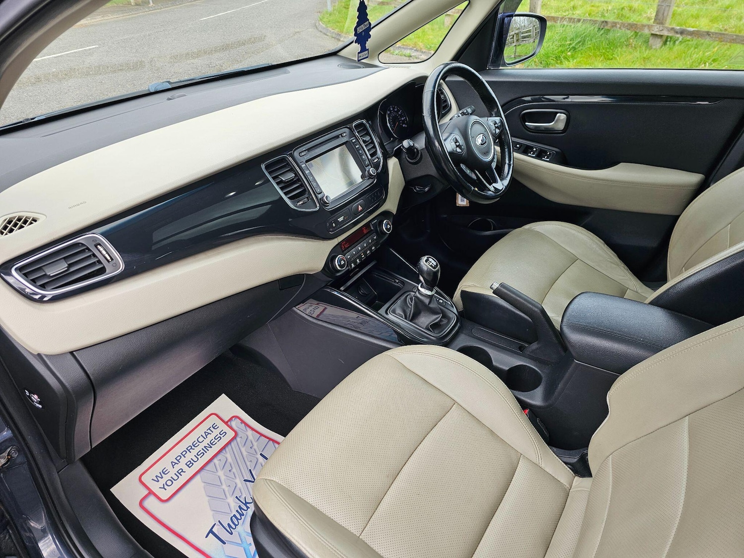 Used Kia Carens for sale - 78127601: Photo 35