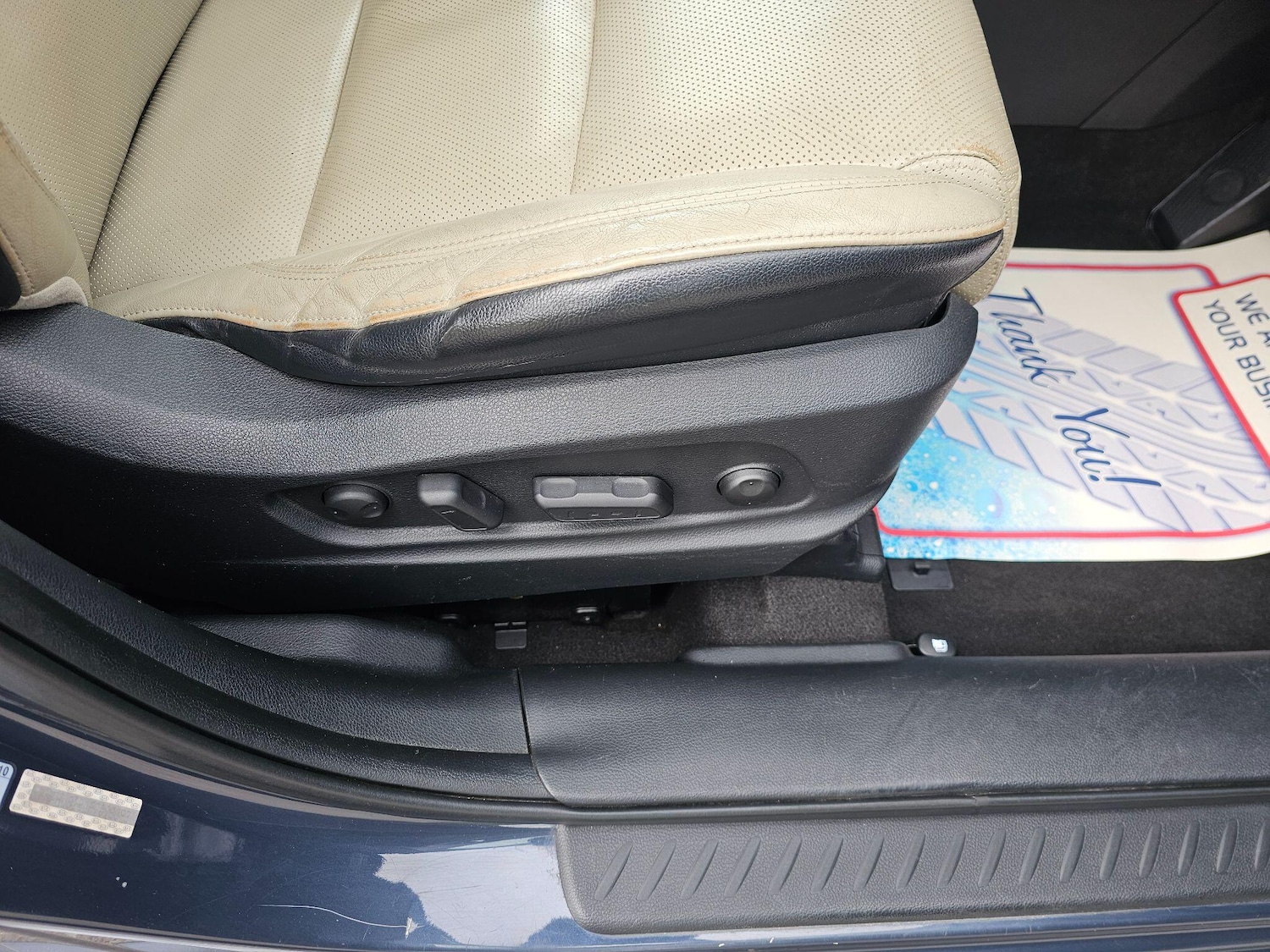 Used Kia Carens for sale - 78127601: Photo 40