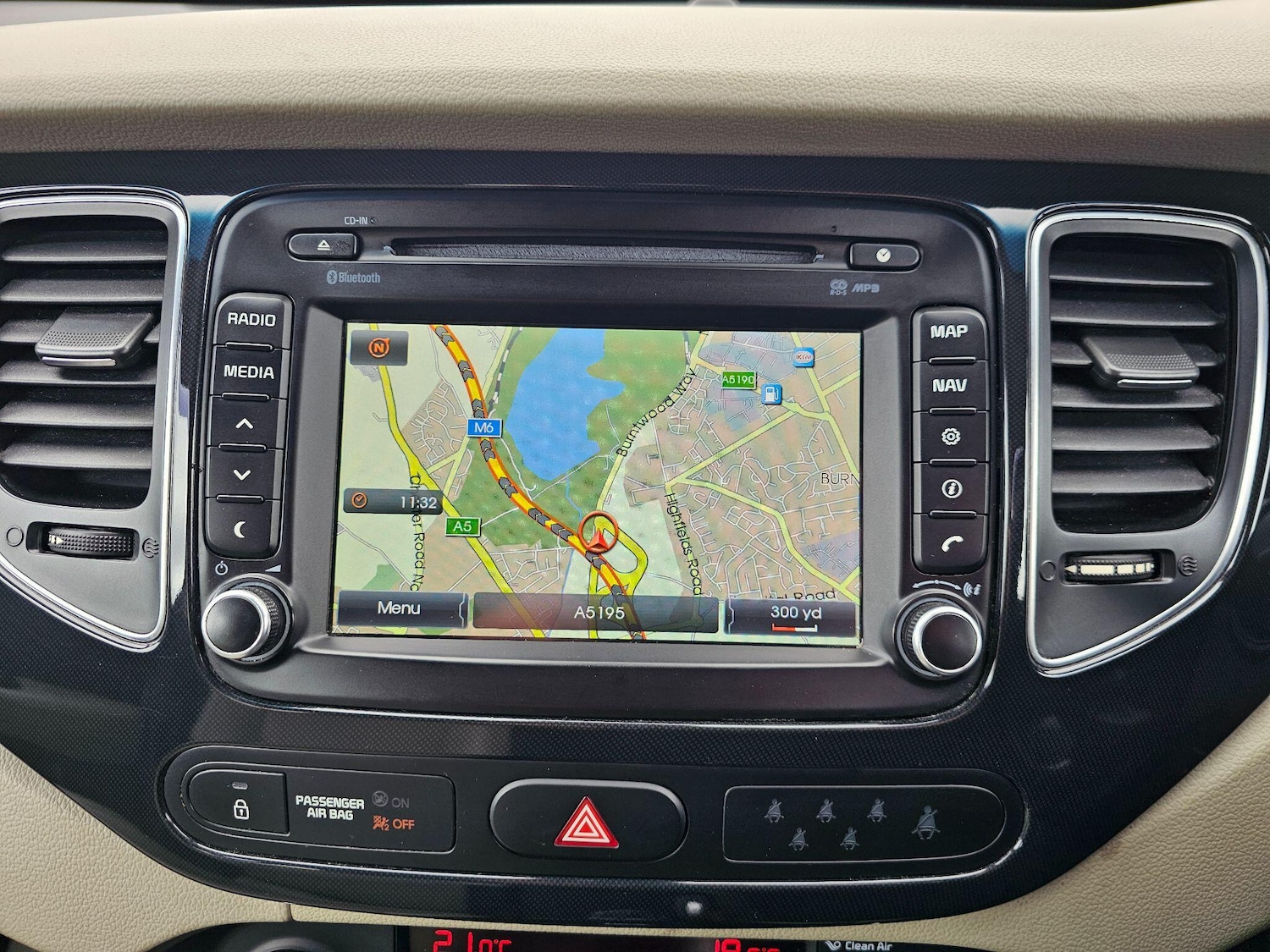 Used Kia Carens for sale - 78127601: Photo 47