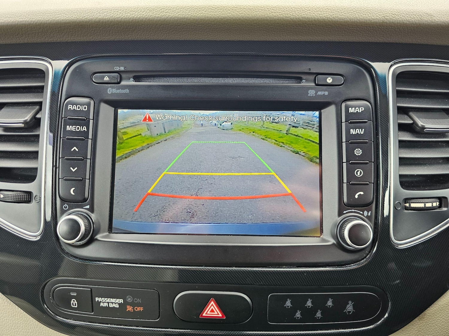 Used Kia Carens for sale - 78127601: Photo 48